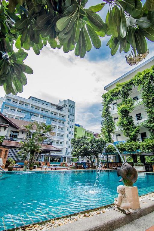 Hotel Sutus Court 4 Pattaya Exterior foto